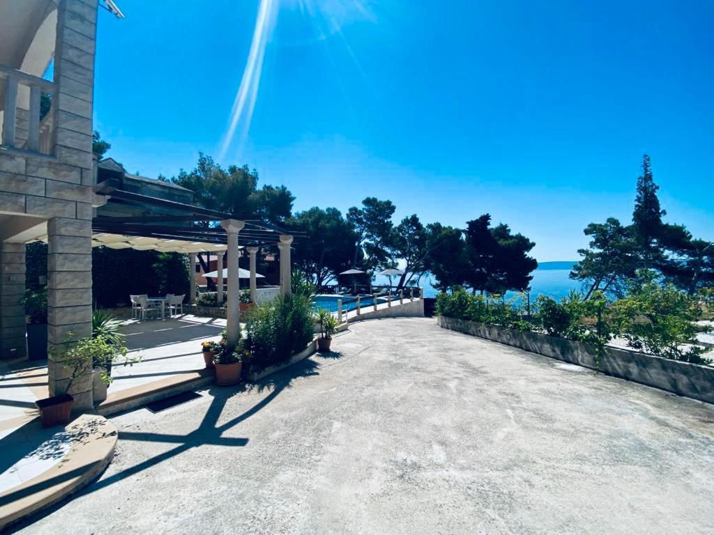 Vila Vera Seafront Apartments ซูมาร์ติน ภายนอก รูปภาพ