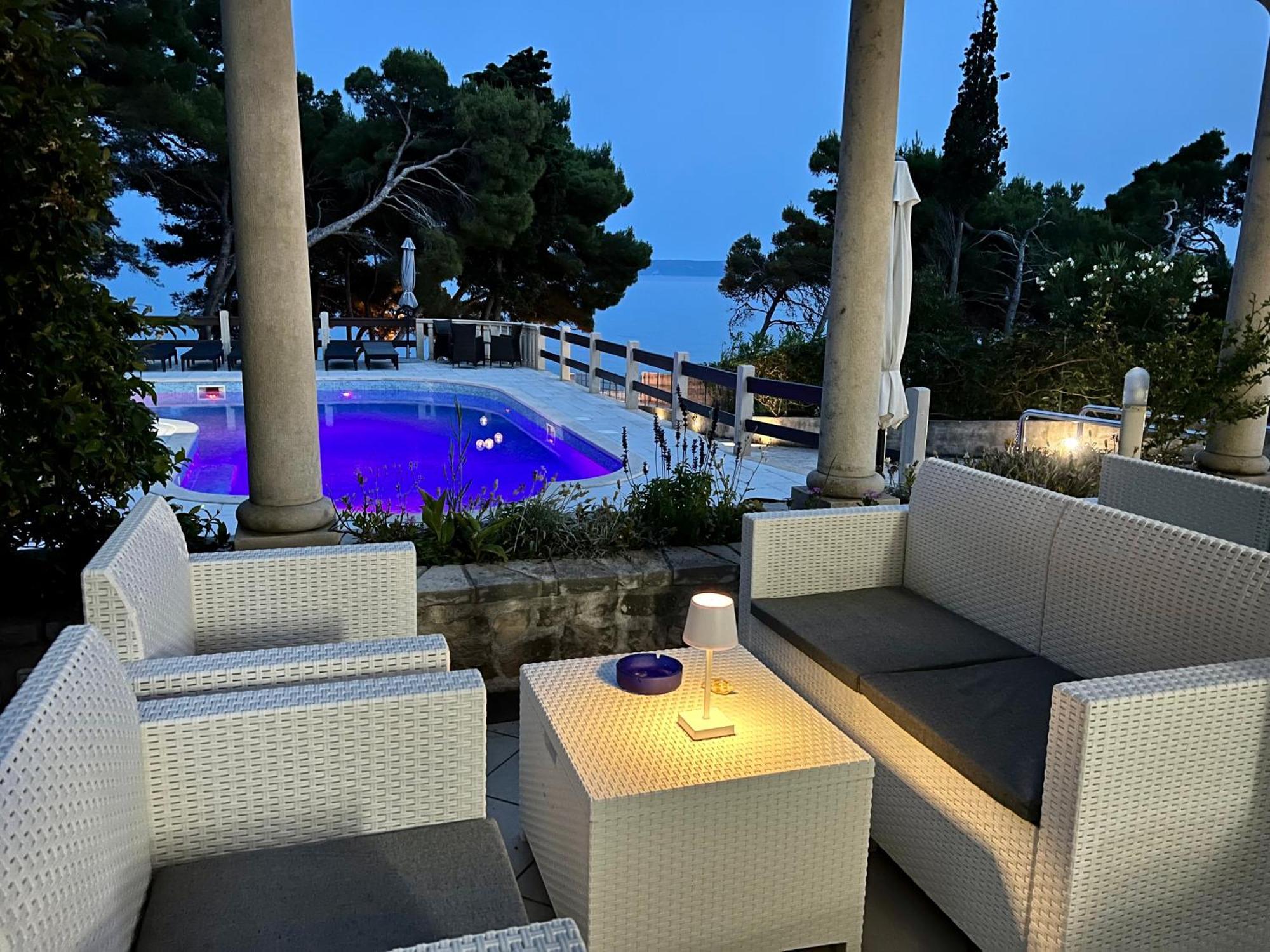 Vila Vera Seafront Apartments ซูมาร์ติน ภายนอก รูปภาพ